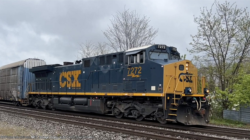 CSX 7272 is at Arlington St.